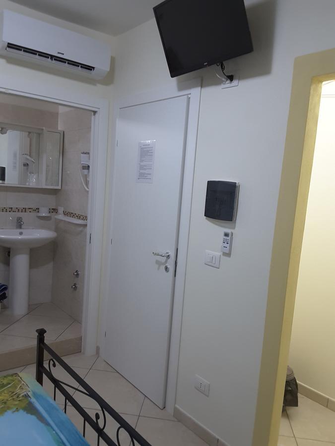 Stella Marina Rooms For Rent Portopalo Di Capo Passero Eksteriør billede